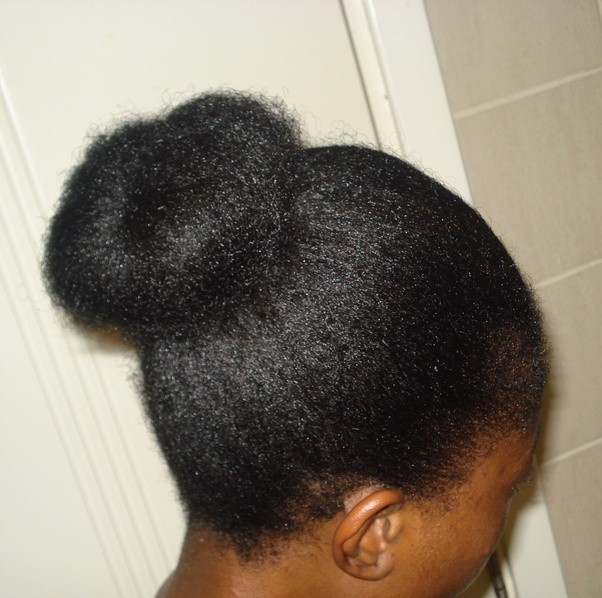 How to blow dry tight curly hair straight and keep it