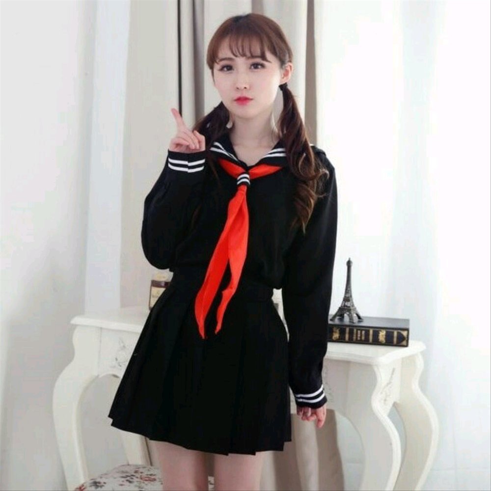 Mengapa siswa sekolah di Indonesia harus mengenakan seragam? Padahal di  luar negeri hal seperti ini tidak terlalu dipermasalahkan. - Quora