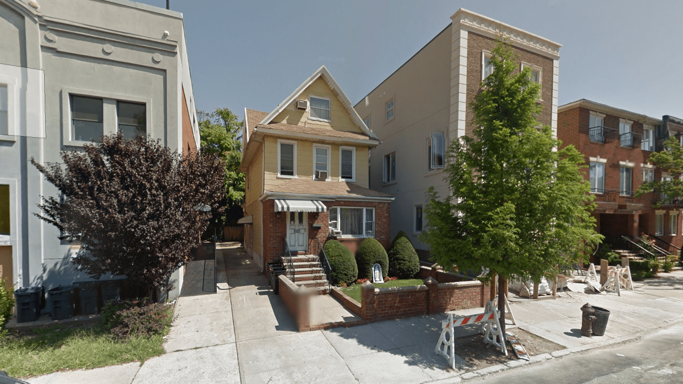 1525 58th street Q realty