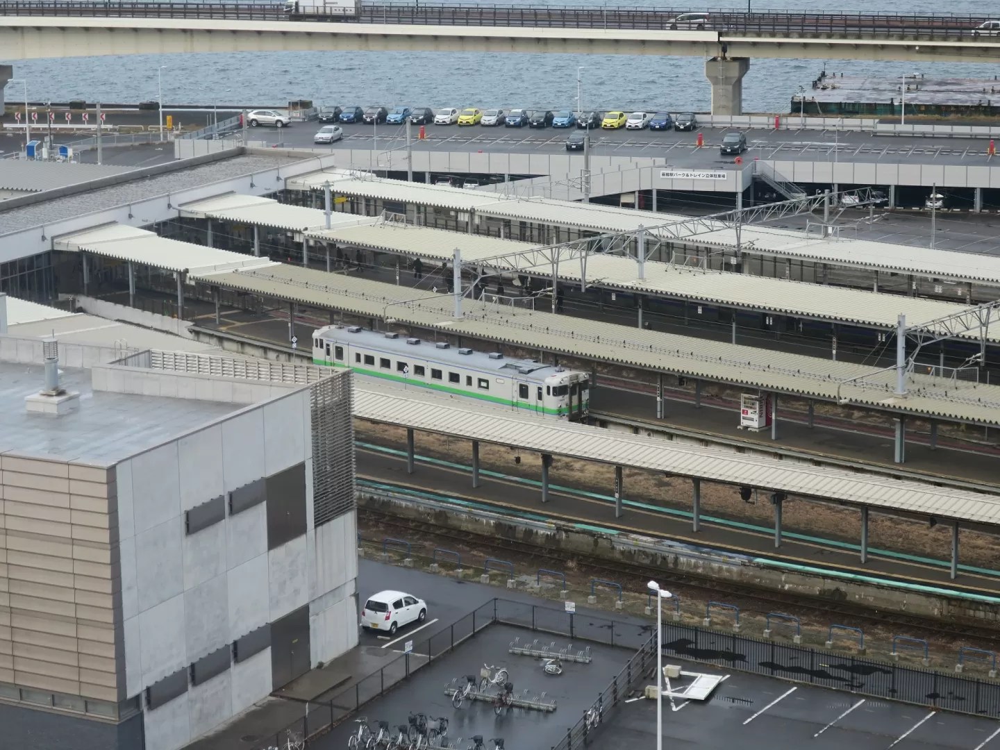 函館 駅 パーク & トレイン 立体 駐 車場 Kerato