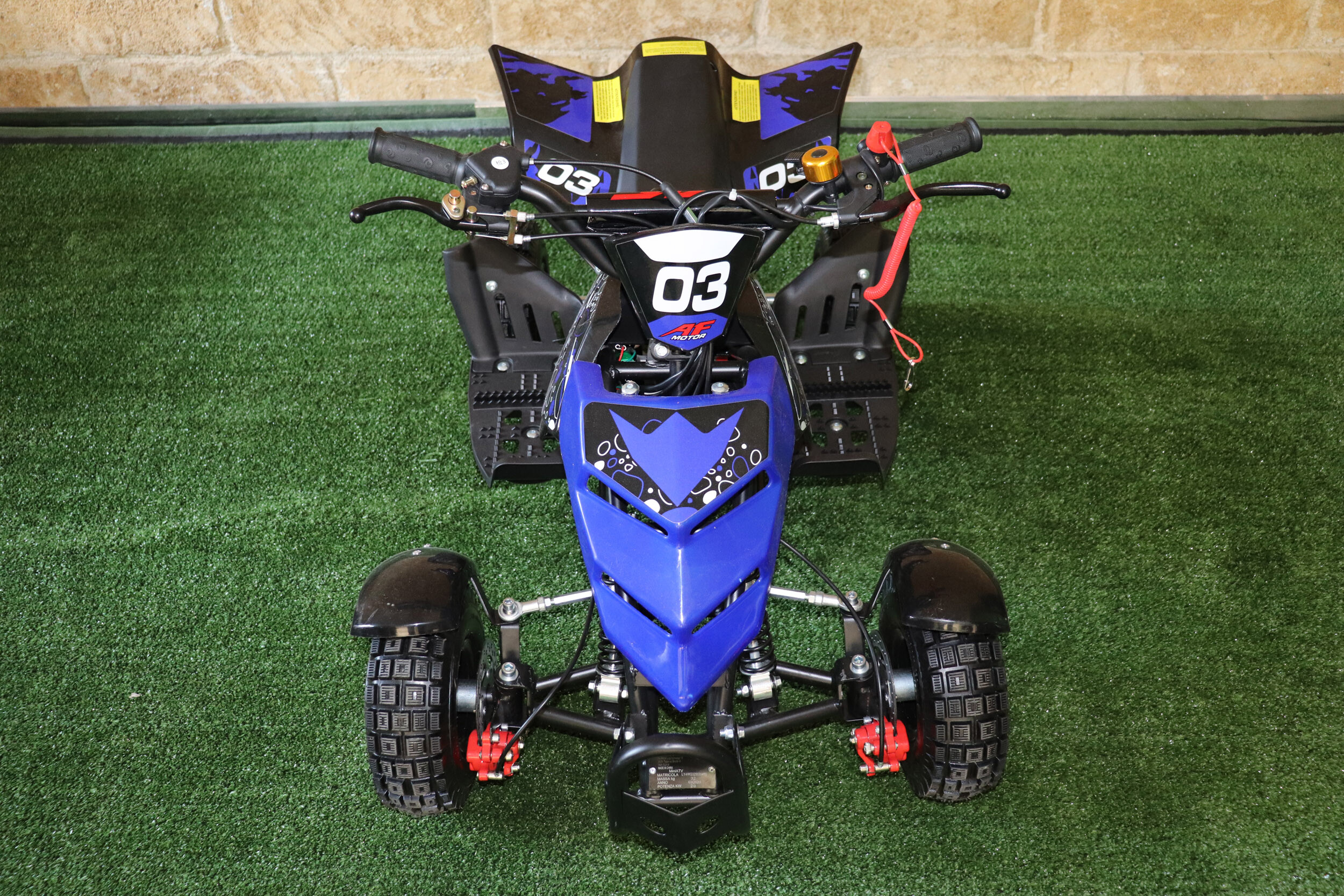 MINIQUAD predator 49CC 2 tempi ruote 4 Road & racing