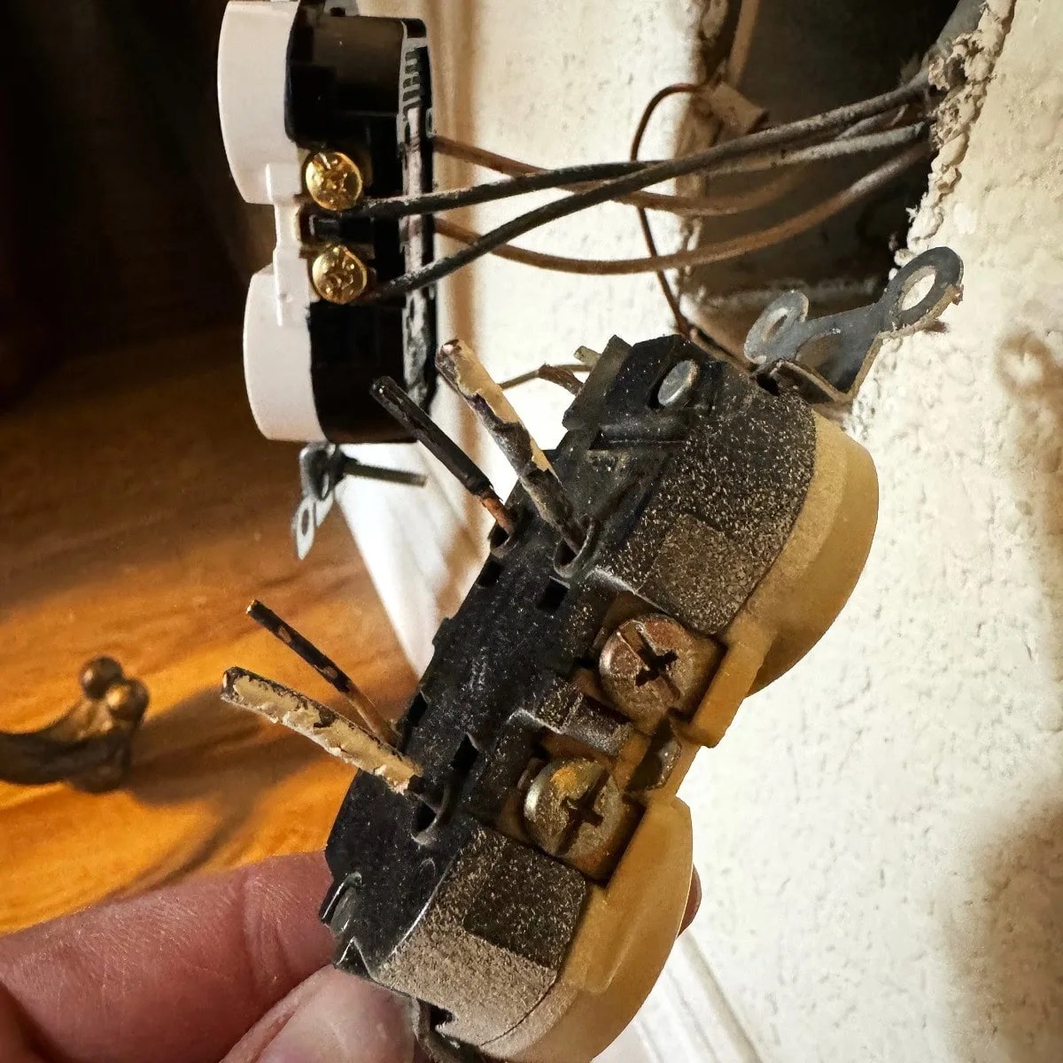 Old Outlet Replacement Fuse HVAC & Electrical Service Sacramento