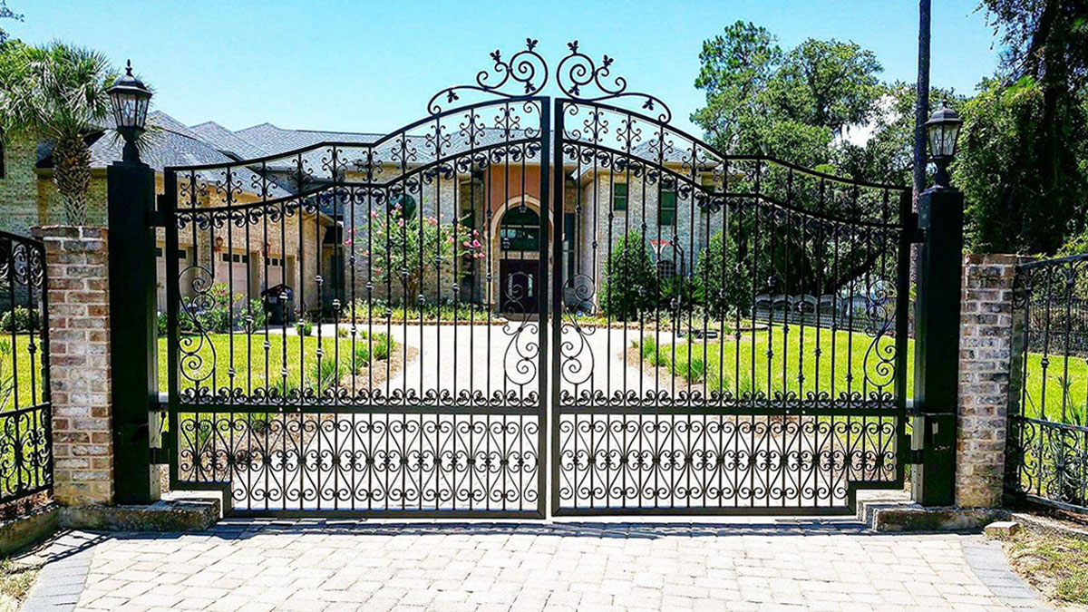 Valparaiso Driveway and Security Gate Installation and Service