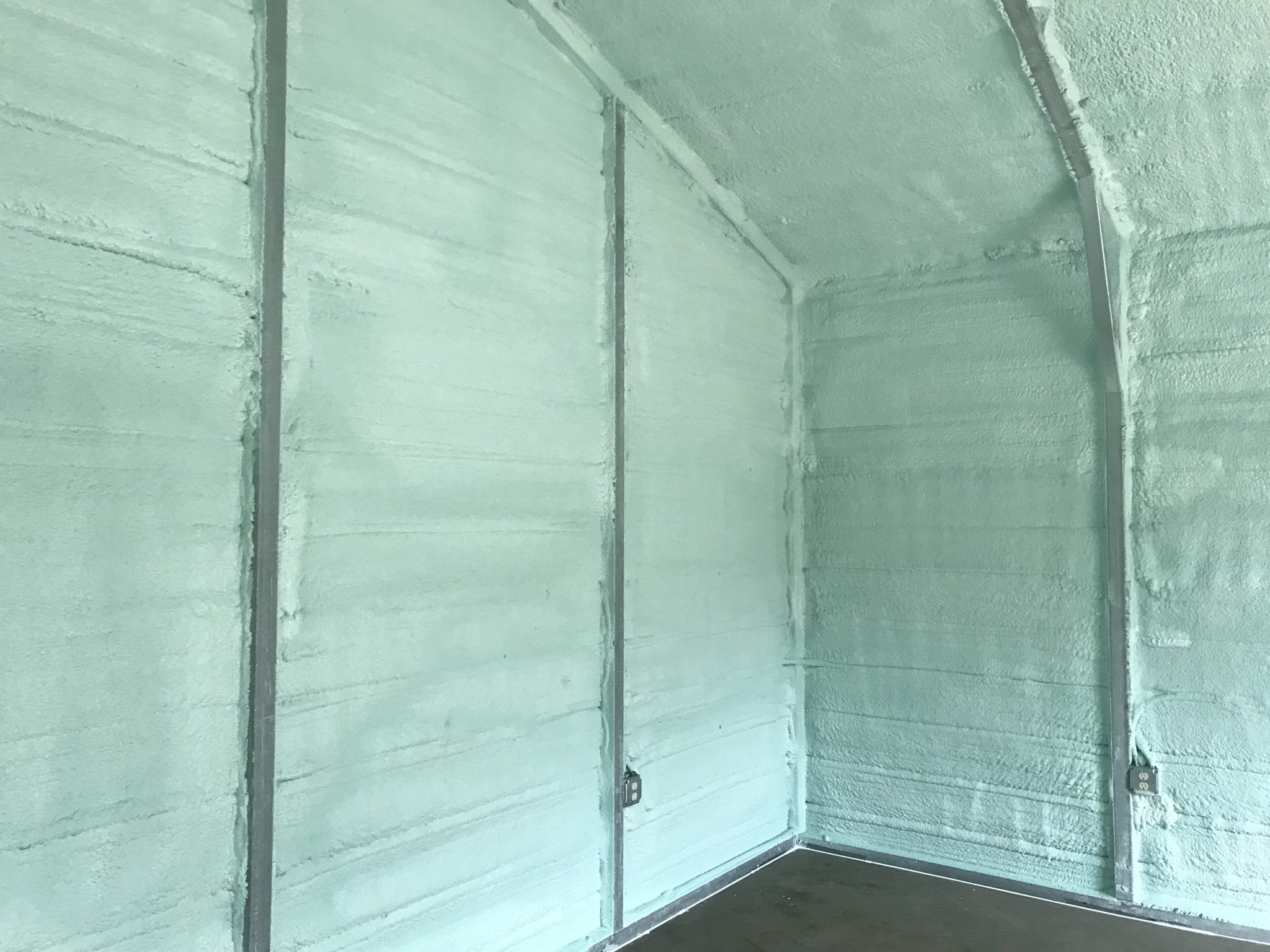 Closed Cell Foam in Metal Building Quality Insulation of Valdosta