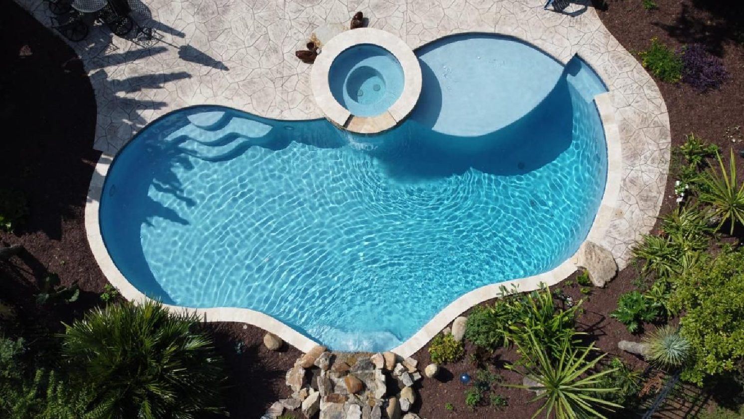 Blue Gem Quartz Quality Pool Group