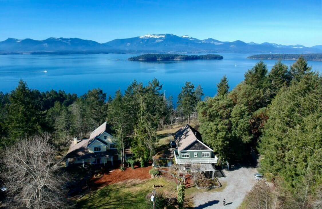 Guest Rooms Salt Spring Island Quarrystone House Bed and Breakfast