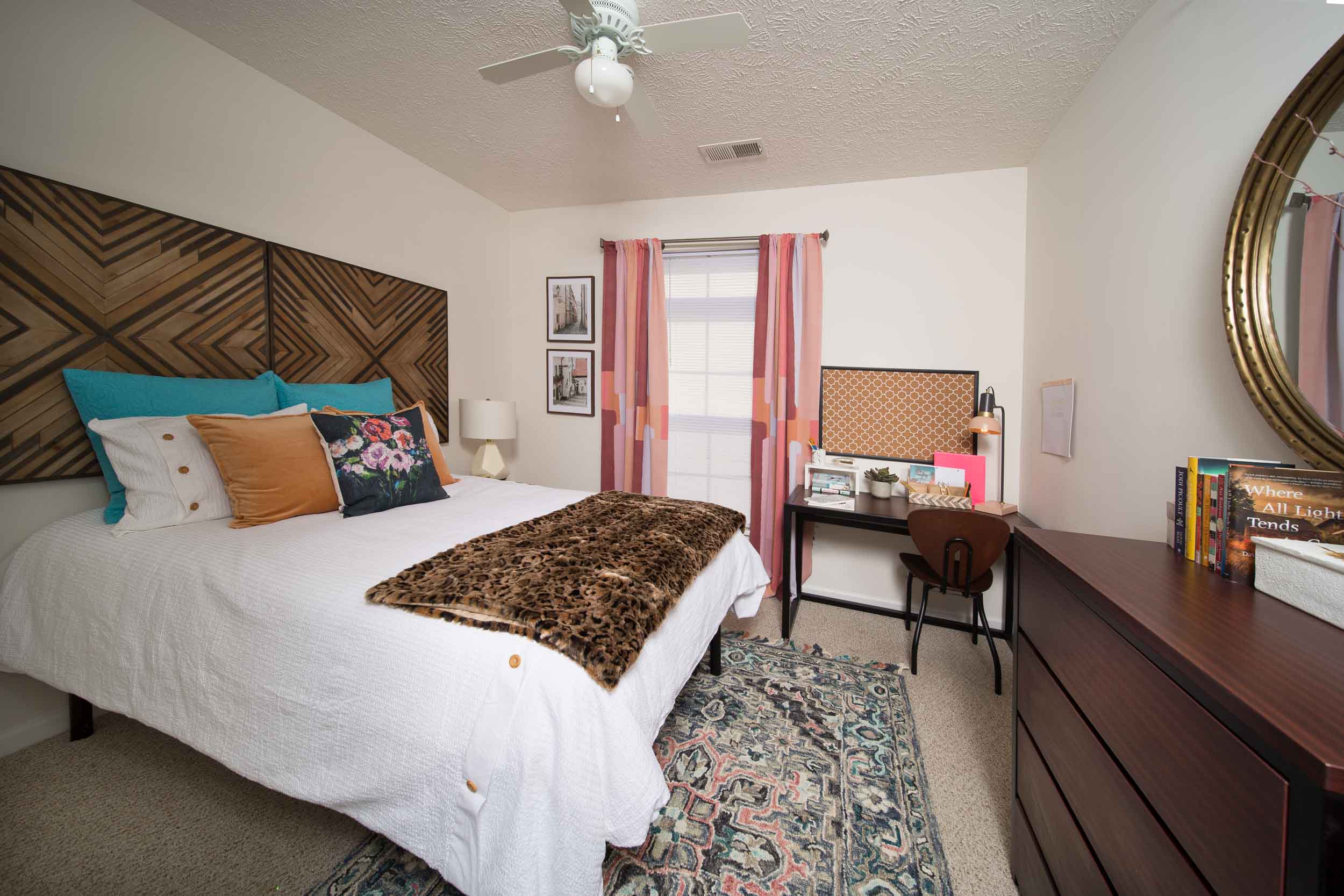 Knoxville Student Apartments Gallery Quarry Trail