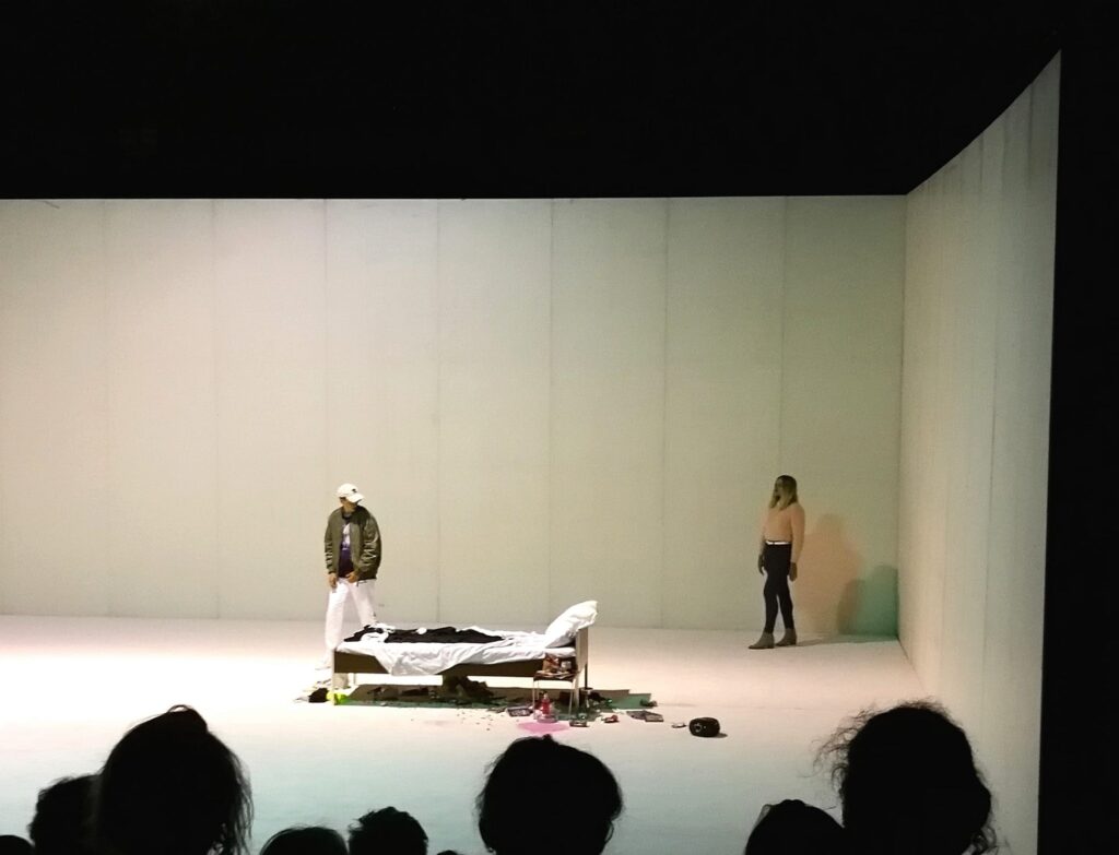 Gisèle Vienne e il tempo lento delle interazioni umane. Successo a Roma