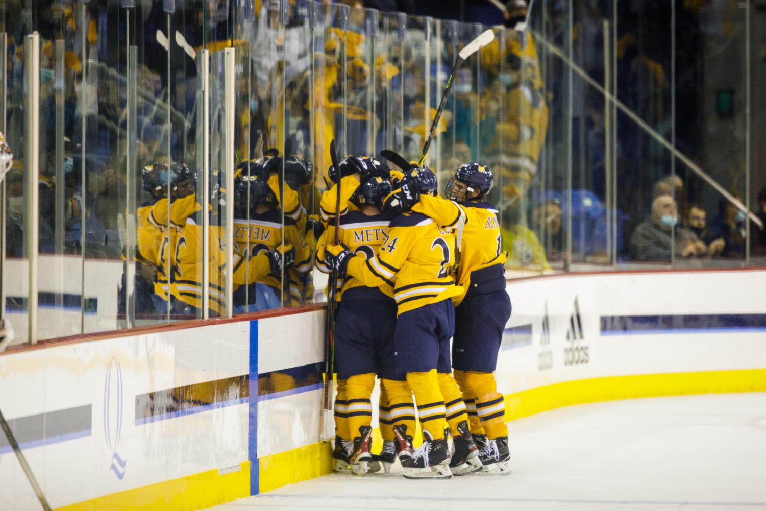 No. 7 men's ice hockey team thrills first home crowd in 601 days with 5
