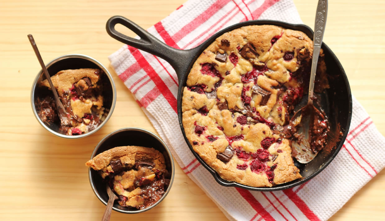 Choc Chip Raspberry Skillet Cookie Queen Fine Foods
