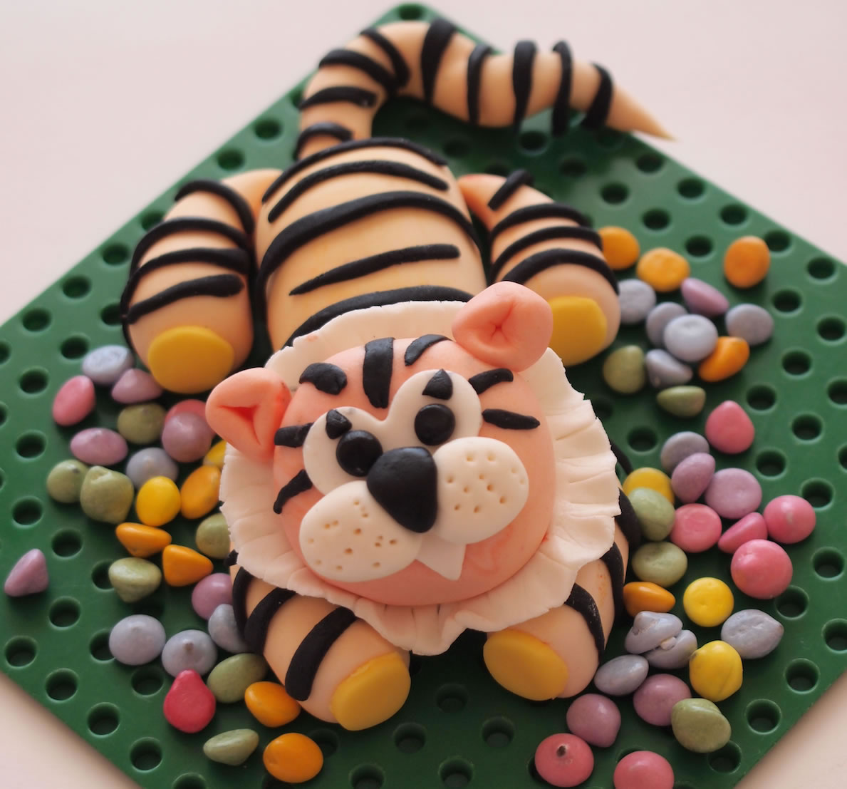 Tutorial Fondant Tiger Cake Topper Queen Fine Foods
