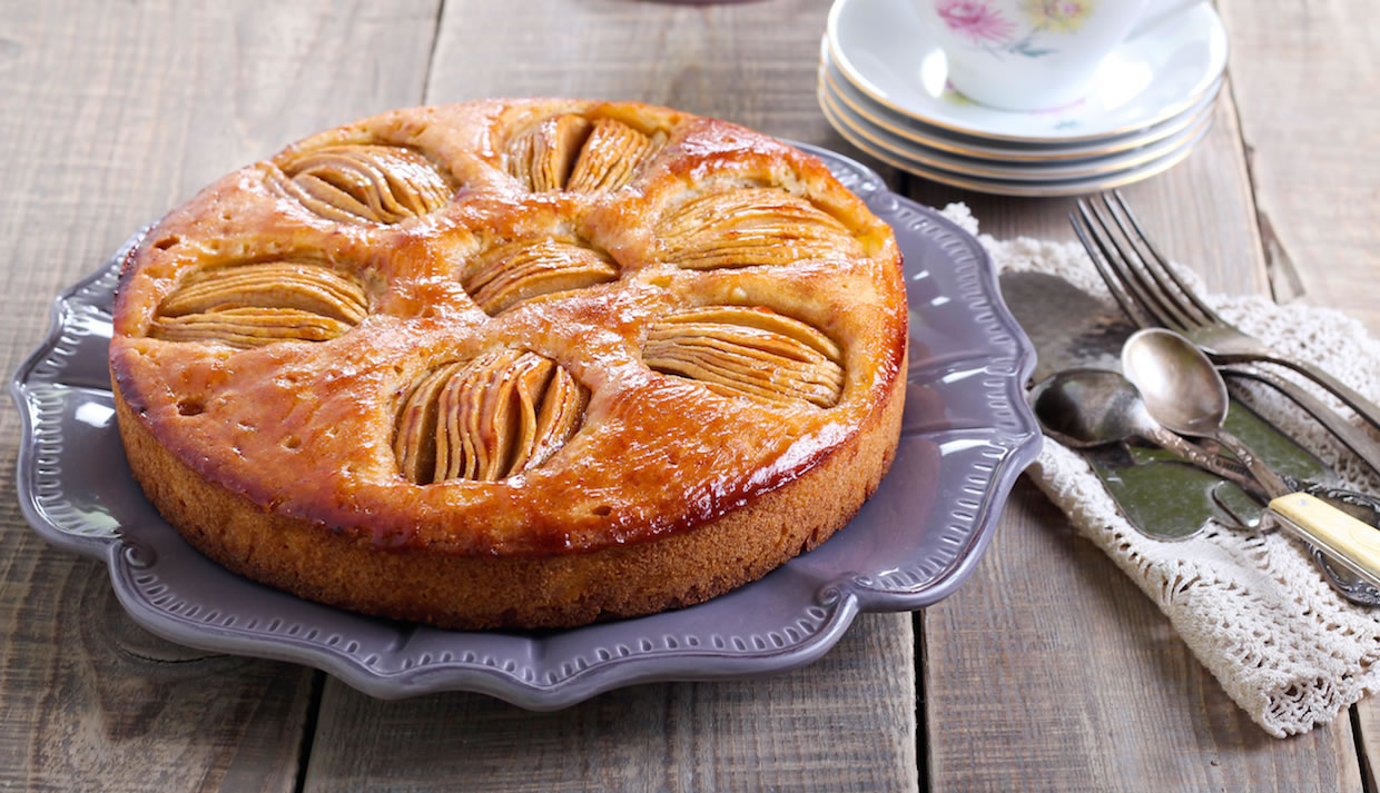 Warm Apple Cinnamon Tea Cake Queen Fine Foods