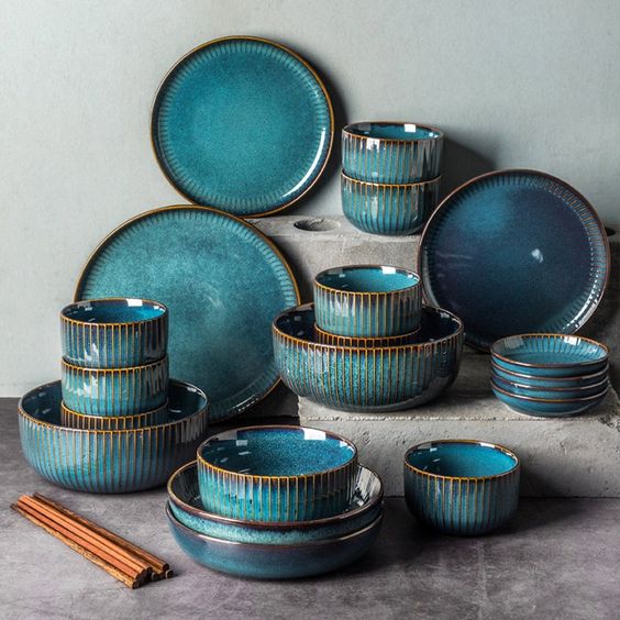 What's the Difference Between Ceramic and Porcelain Dinnerware
