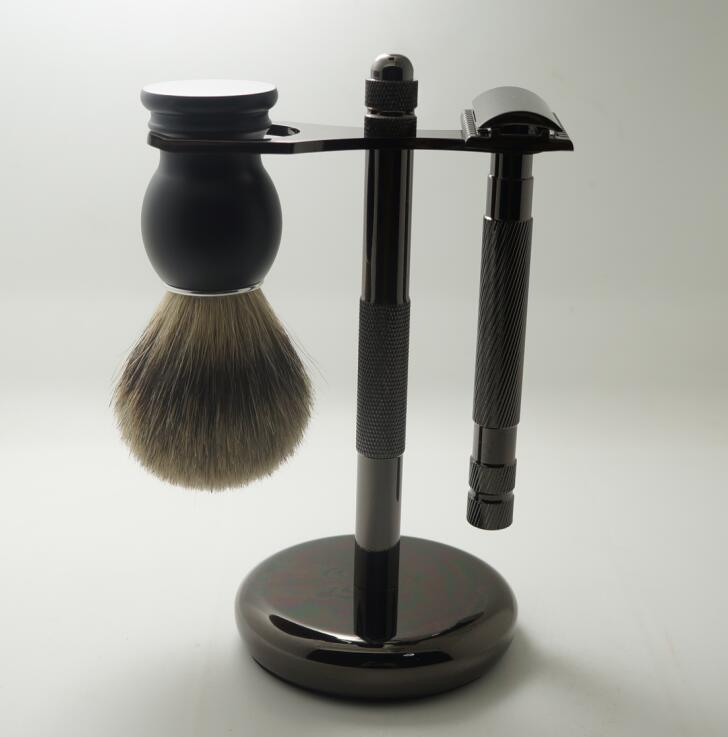 Who Makes the Best Synthetic Shaving Brushes? Queen Brush