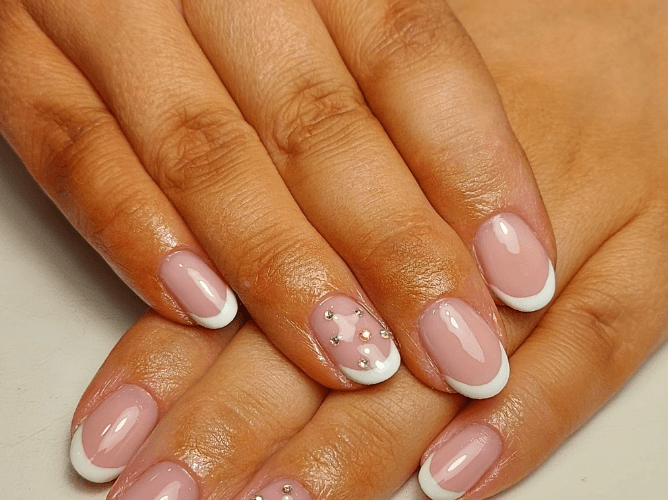 Nails Queen Infinity Beauty Salon Beauty Salon in Newbridge