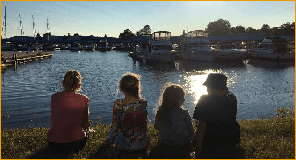 Queen's Cove Marina Midland Ontario