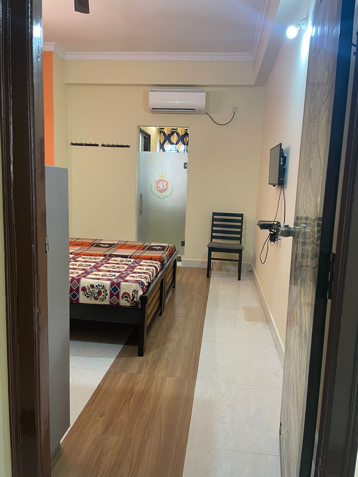 Queens Luxury PG For Women