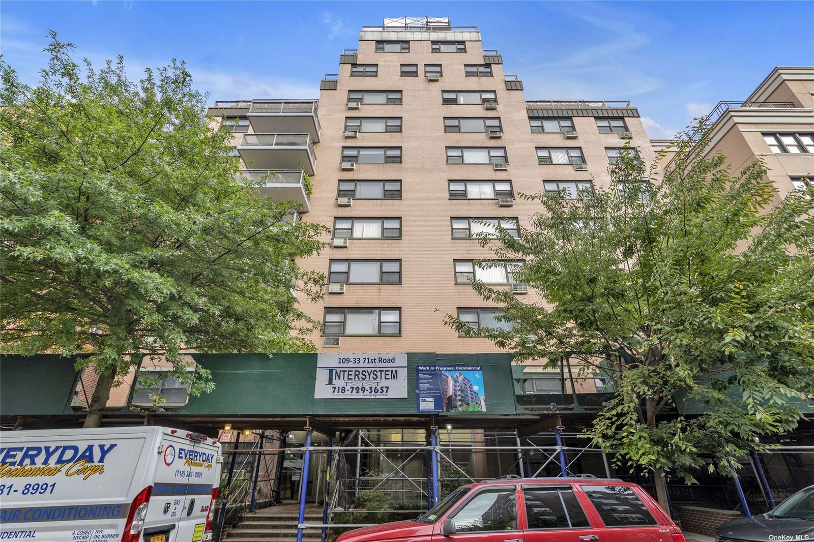 Spacious 1 Bedroom Queens Properties