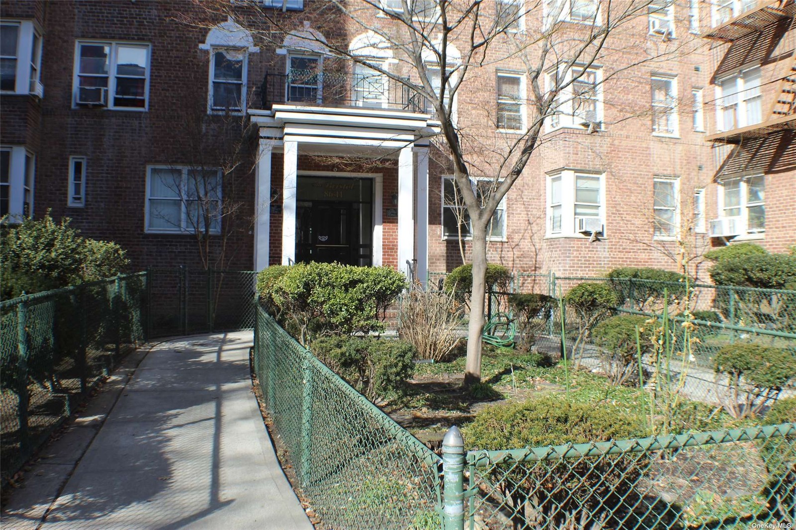 2 Bedroom CoOp Queens Properties