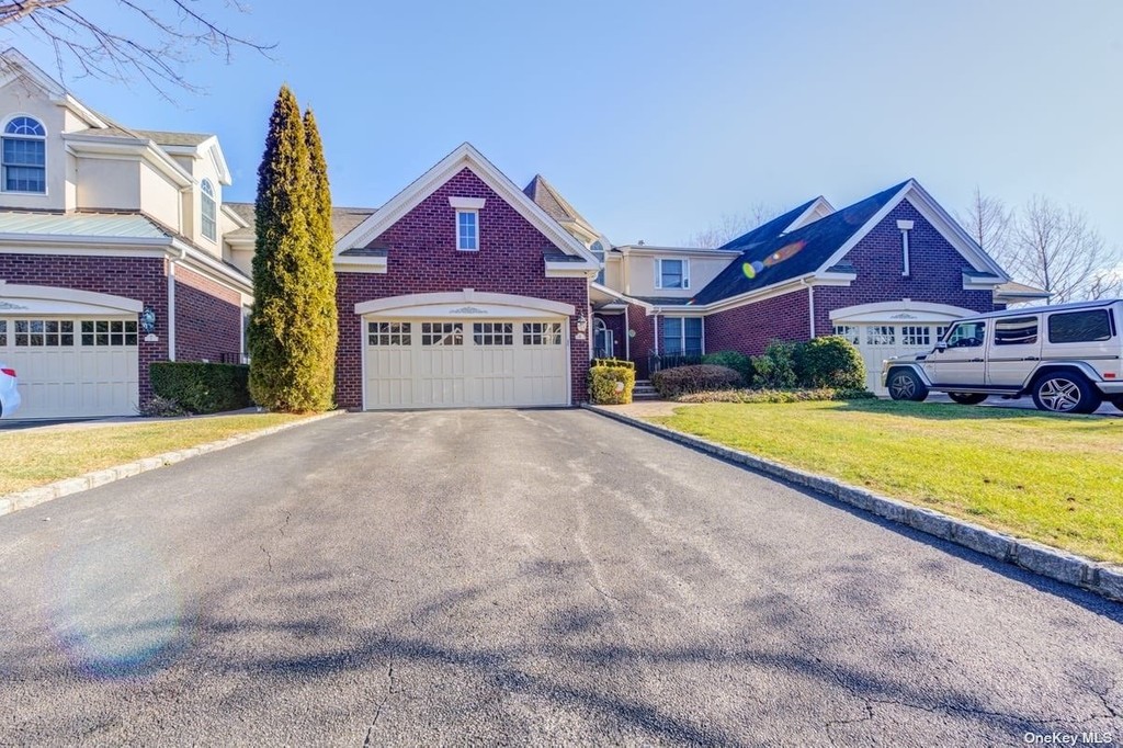 Manhasset 2 Story Queens Properties