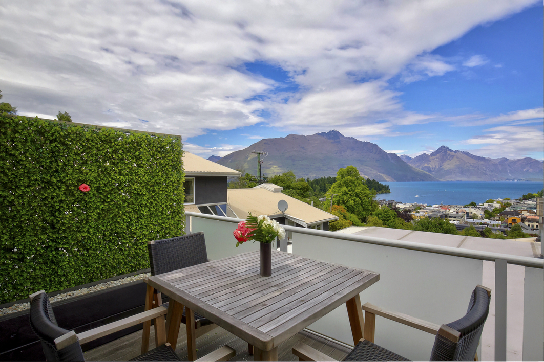 Boutique Bed and Breakfast Hotel, Queenstown Queenstown House