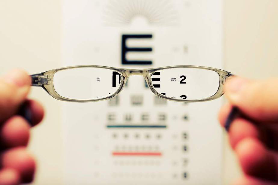 Does Costco Optical Take Insurance In 2021? [Full Guide]