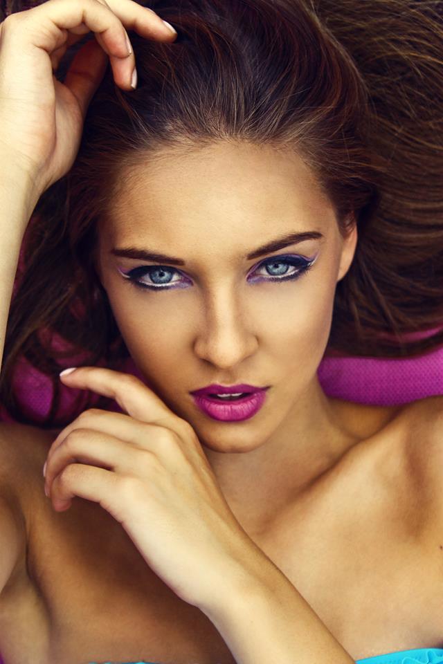 Mina K - QUEST Artists & Models