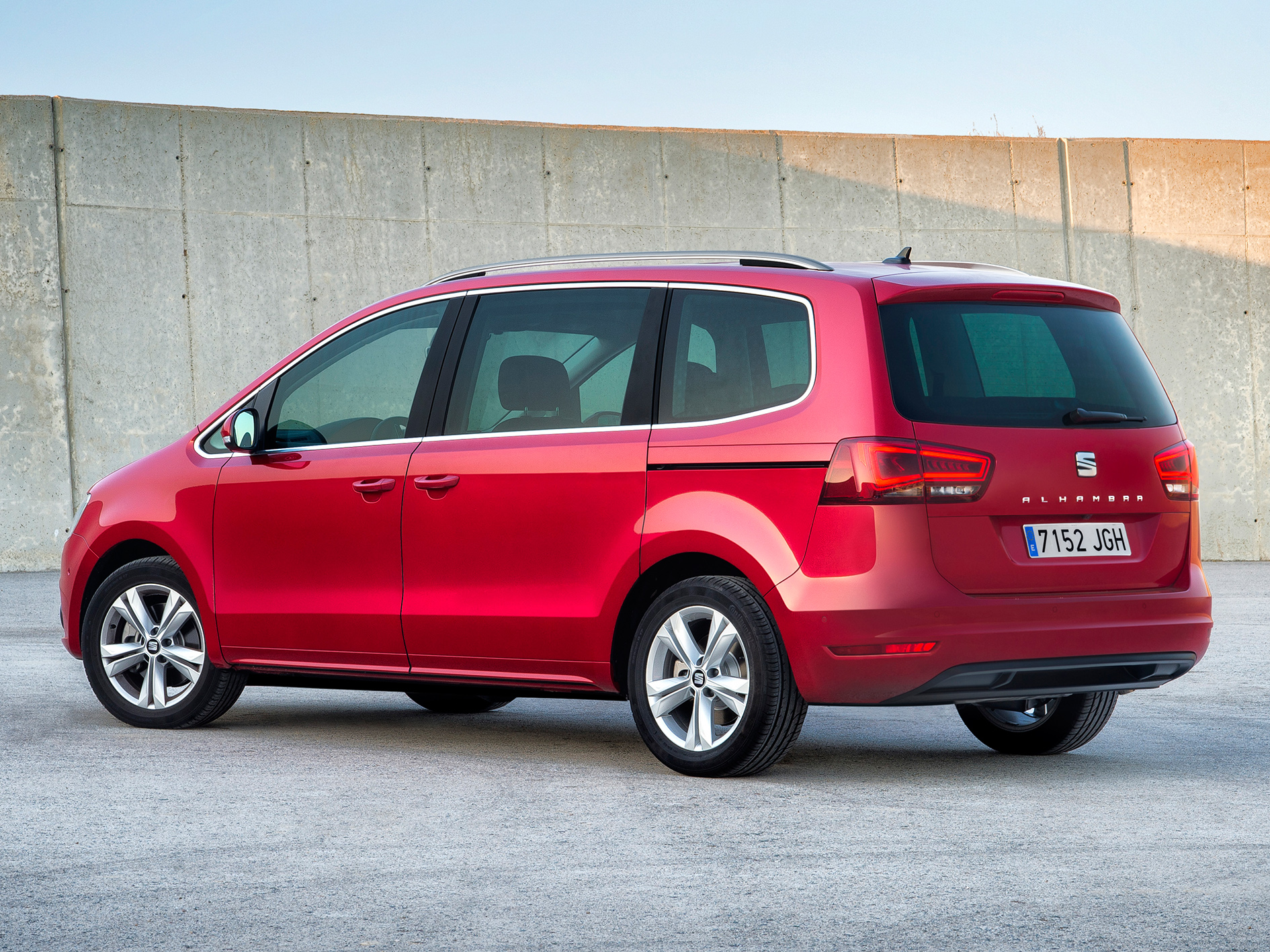 SEAT Alhambra 2016 Drive Test Car Review Drive Report English