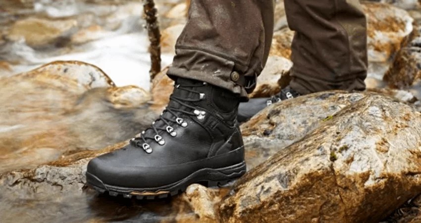 Hunting Boot Vs Hiking Boot Wihce Are Best In 2020? Quick Hunting