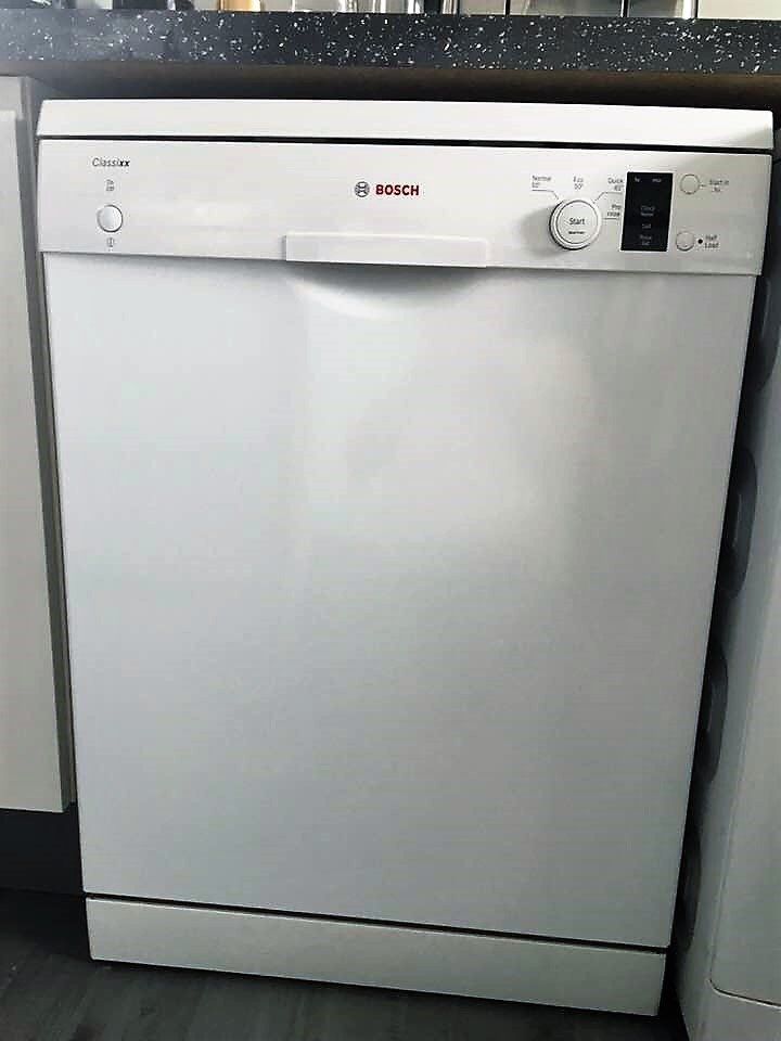 FULL SIZE BOSCH DISHWASHER IN VGC QuickMarket Free Classified Ads