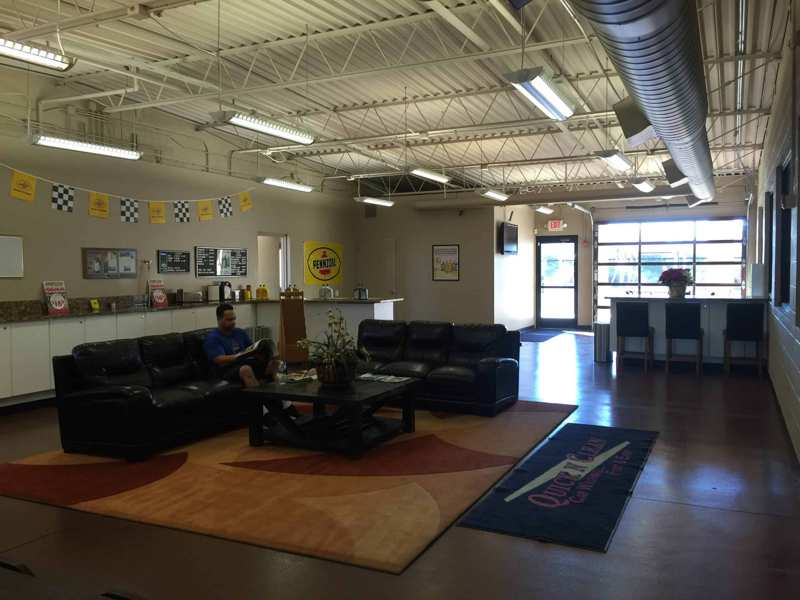 Quick N Clean Car Wash Near You on the US60 in Gold Canyon AZ