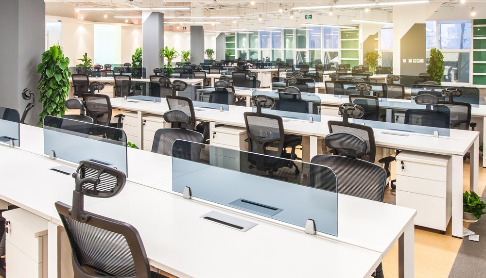 Making Hot Desking a Success Why HR, IT and Facility Managers Need to