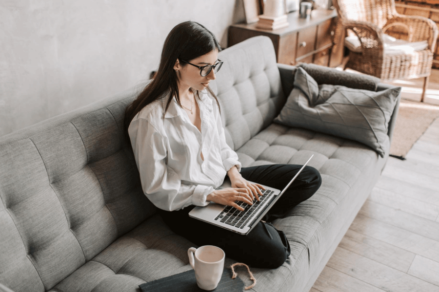 23 Quilting Blogs (Our List Of The Best Quilter Blogs for 2024)