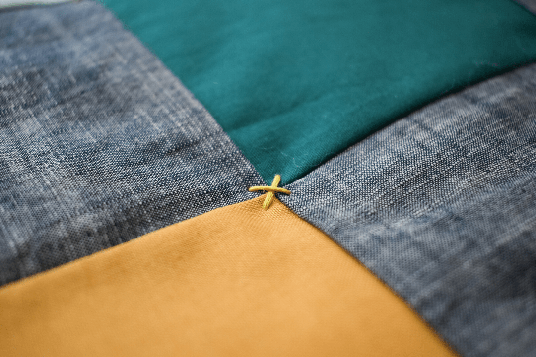 3 Ways to Finish a Quilt by Hand Quilters Candy