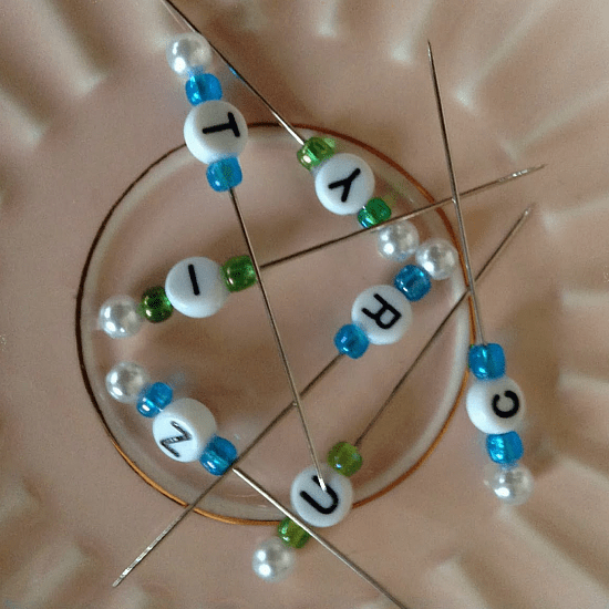 Keep Quilt Pieces Organized with DIY Number Pins Quilting Digest