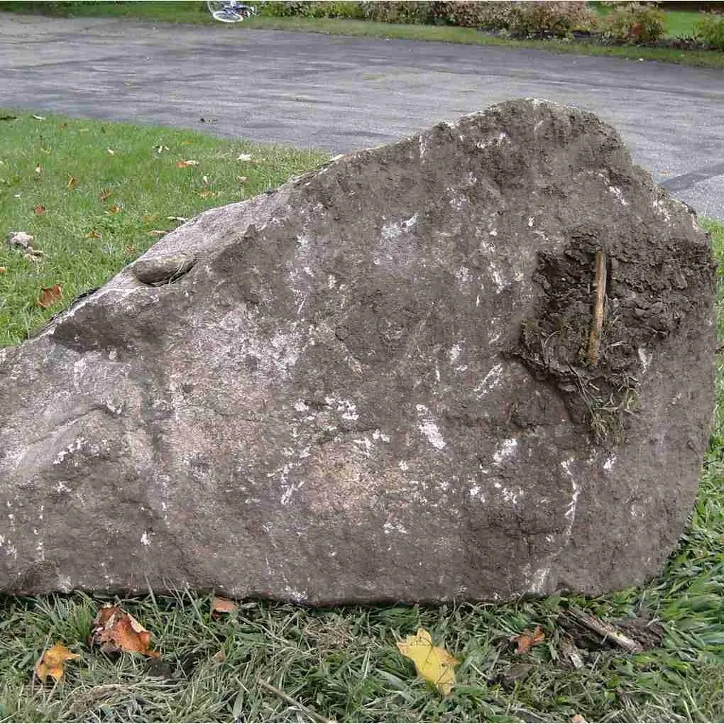 Large Address Boulder Quincy Memorials