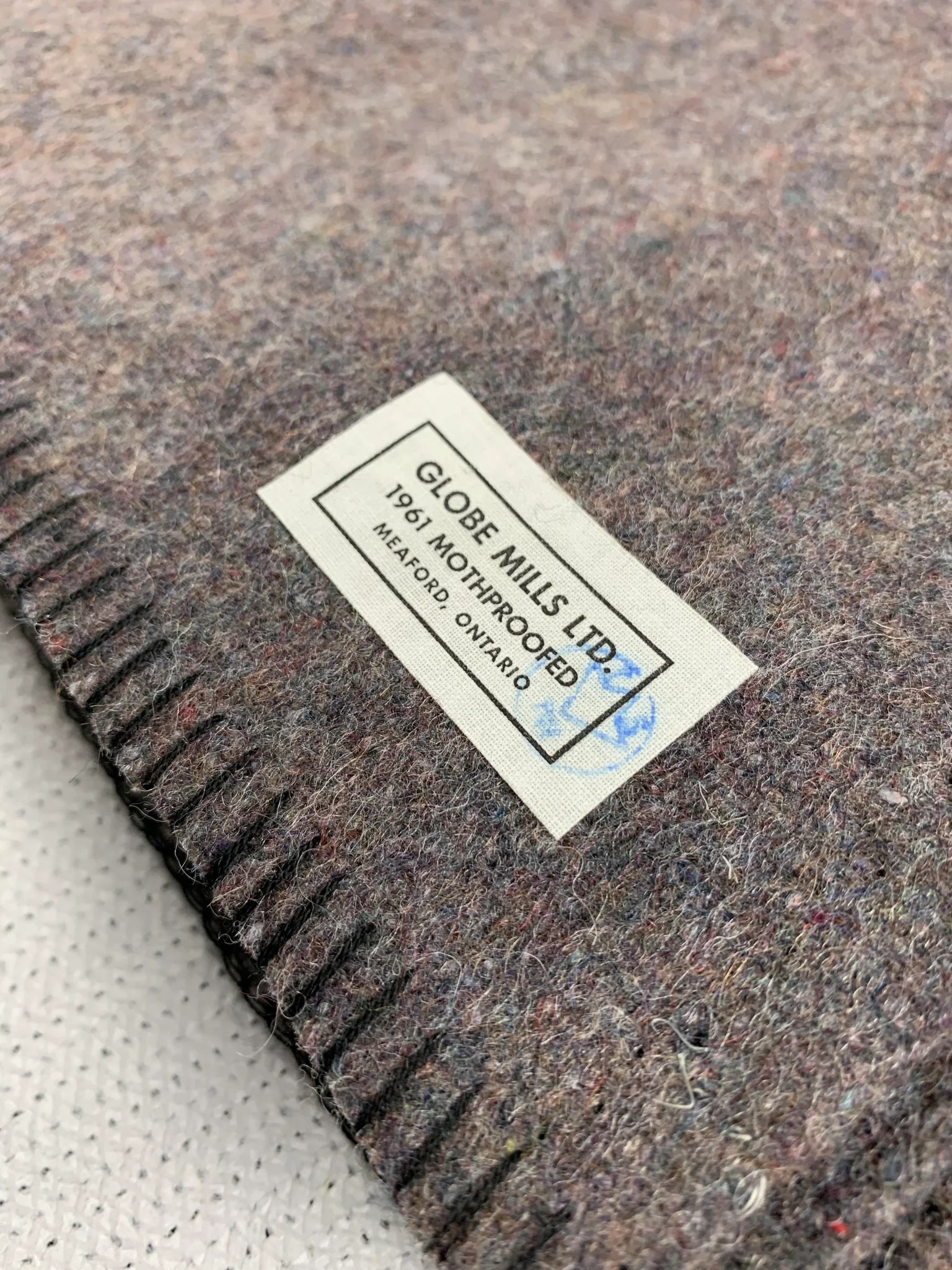 Vintage EHS Wool Blanket (Like New Condition*) Quinn The Eskimo