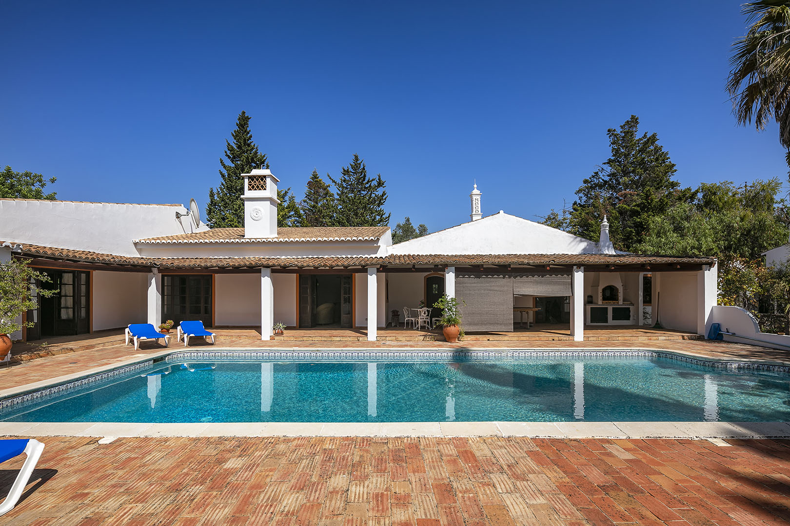 QP Savills Algarve property for sale luxury villas and apartments by