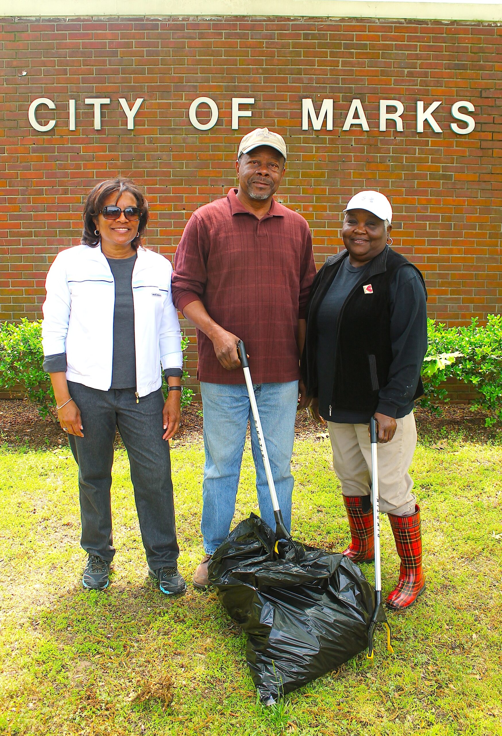 Cleanup Day Marks & Lambert Quitman County, Mississippi
