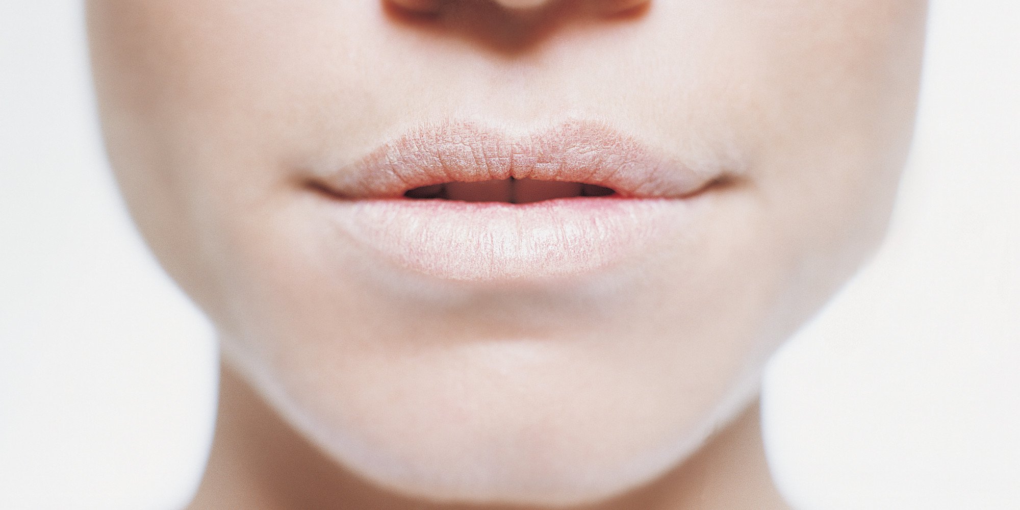 10 Brilliant Tips To Make Your Lips Kissable Instantly