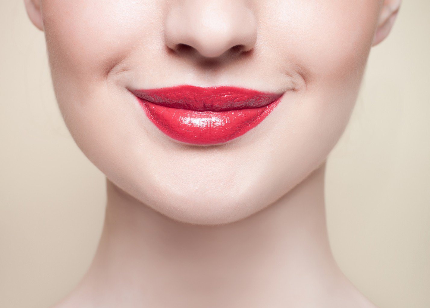10 Brilliant Tips To Make Your Lips Kissable Instantly