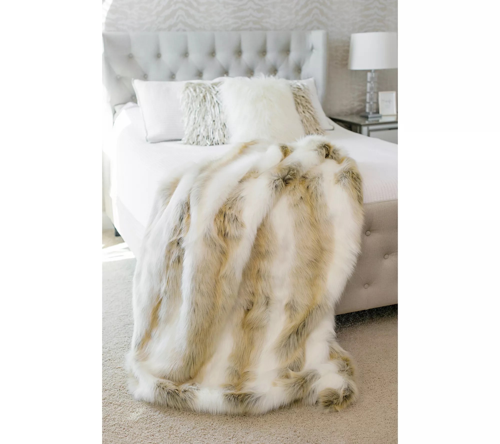 Donna Salyers Fabulous Furs Special EditionFaux Fur Throw