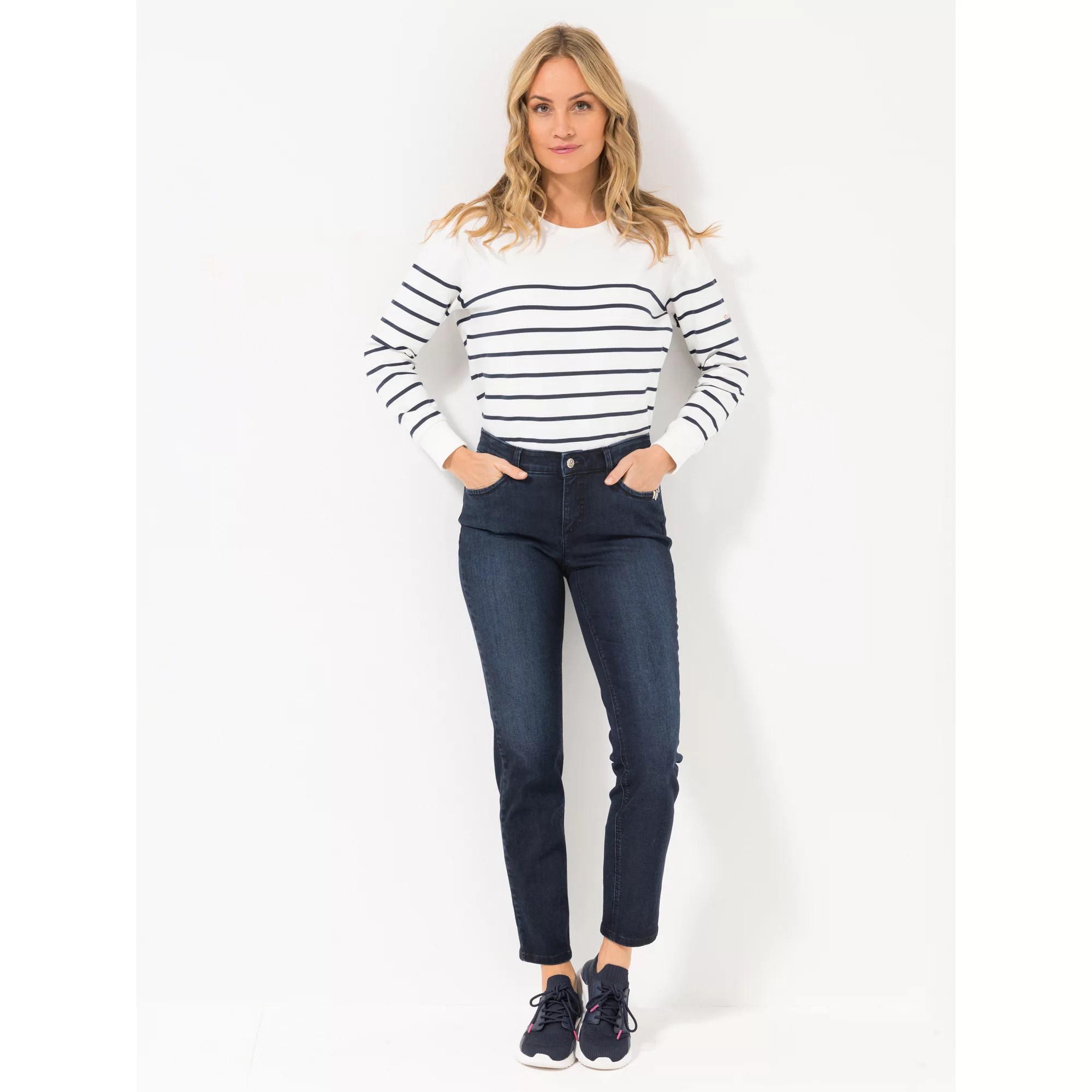 STRANDFEIN Jeanshose Sina LogoApplikation elastisch schmales Bein QVC.de