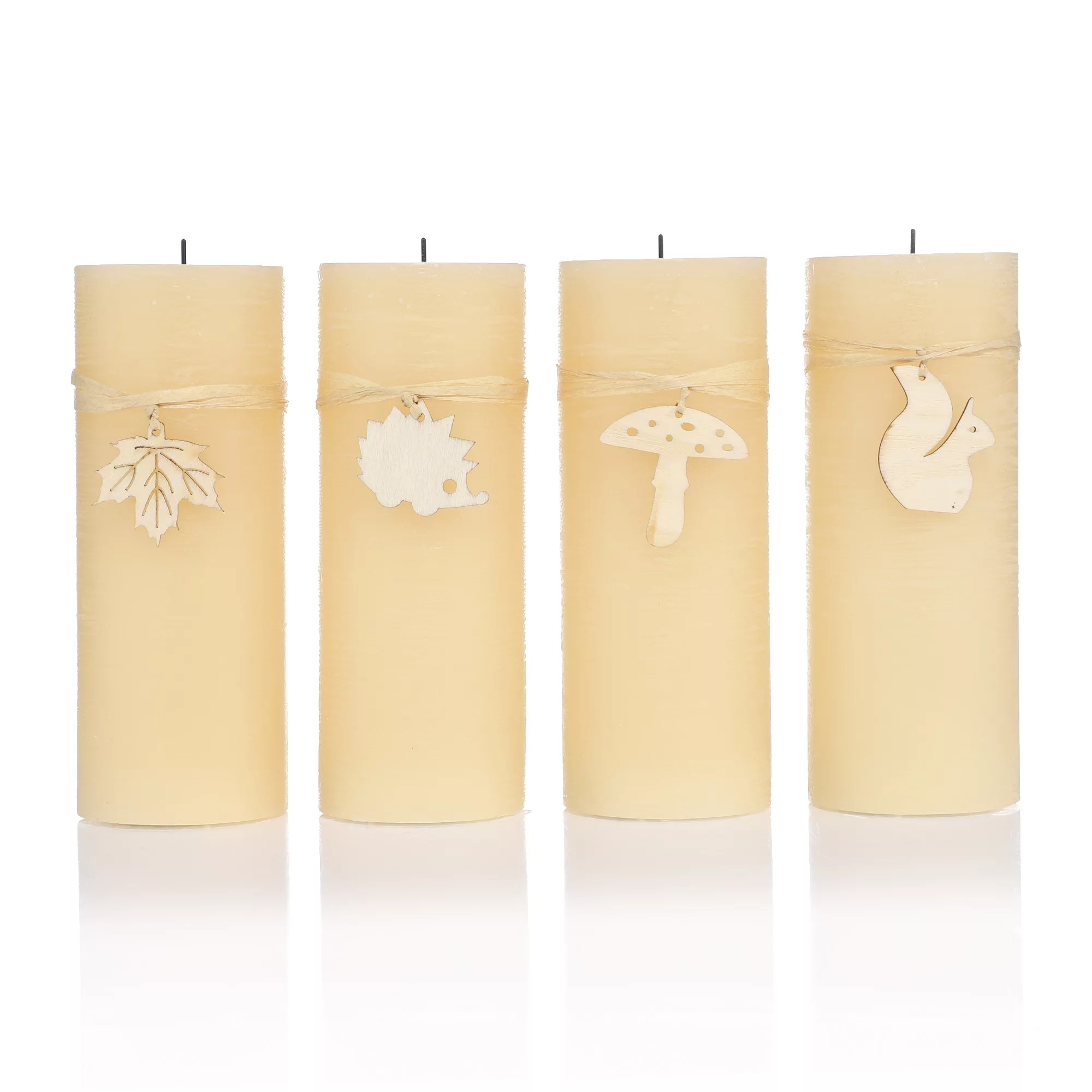 ELAMBIA 4 LEDKerzen Holzanhänger schwarzer Docht Timer, Höhe je 17,5cm