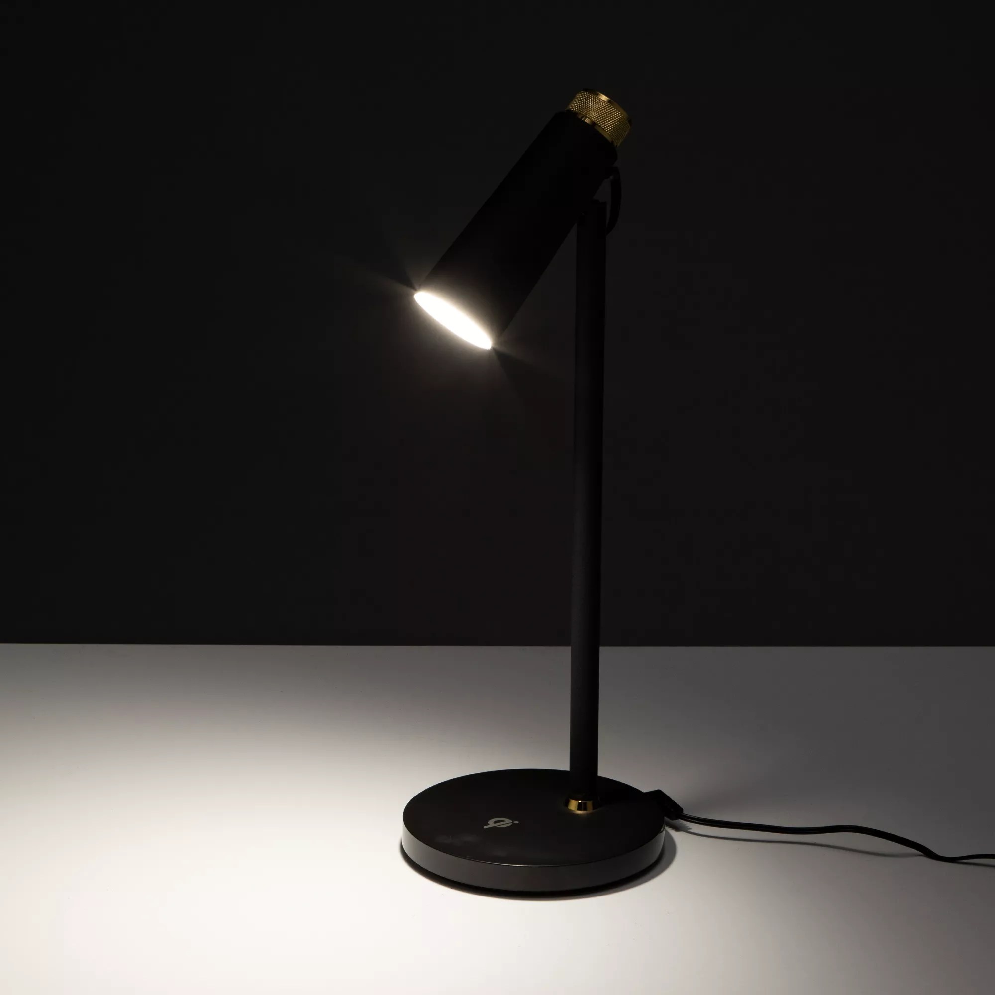 BWare LEDDesk Lamp Induktionslade funktion drehbarer Lampenkopf QVC.de