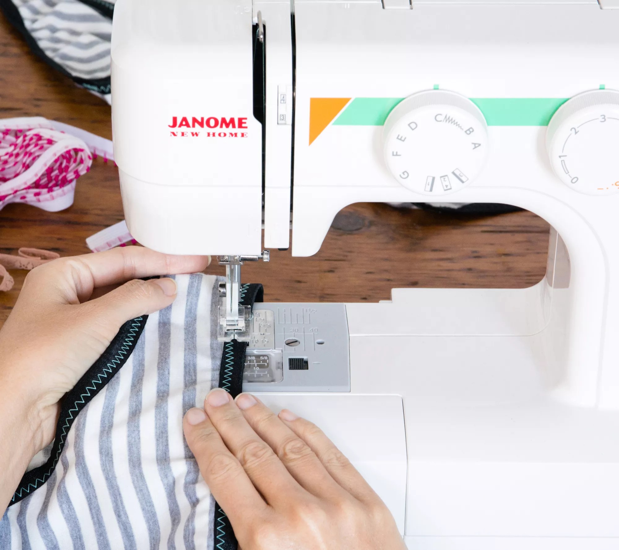 Janome MOD15 EasytoUse Sewing Machine