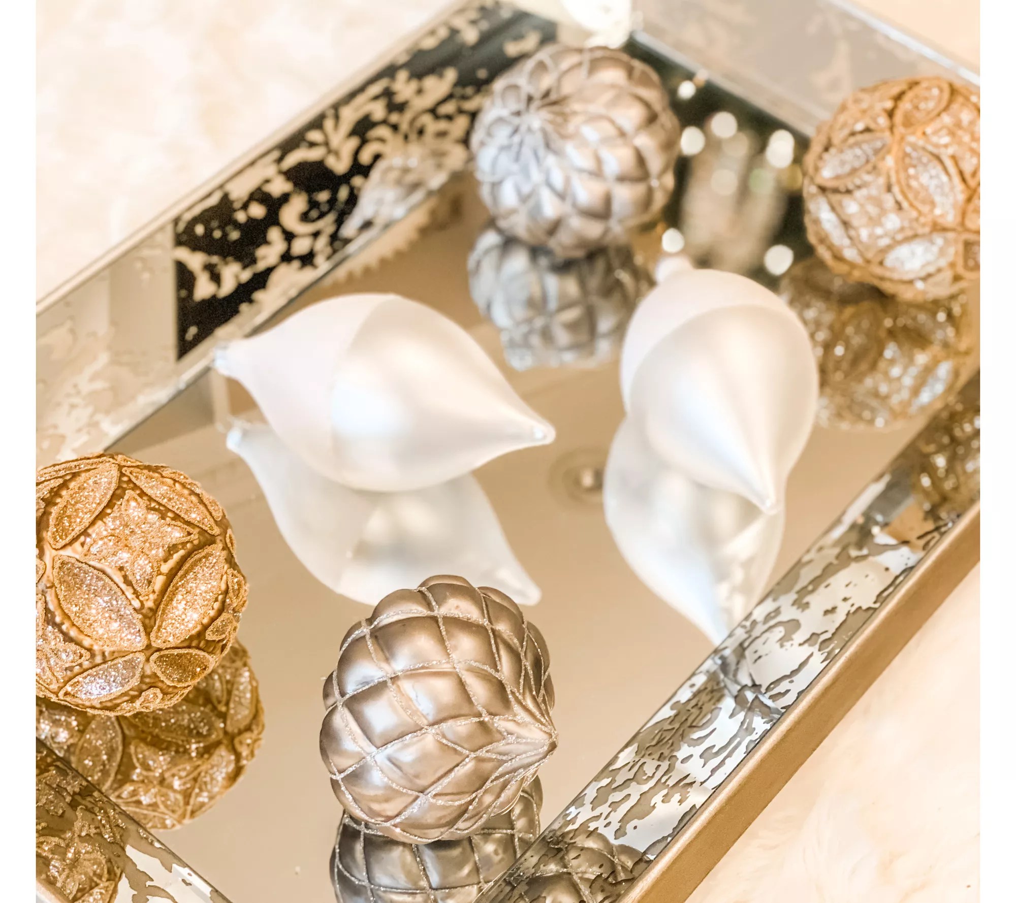 Simply Stunning Set of 6 Glass Ornaments by Janine Graff