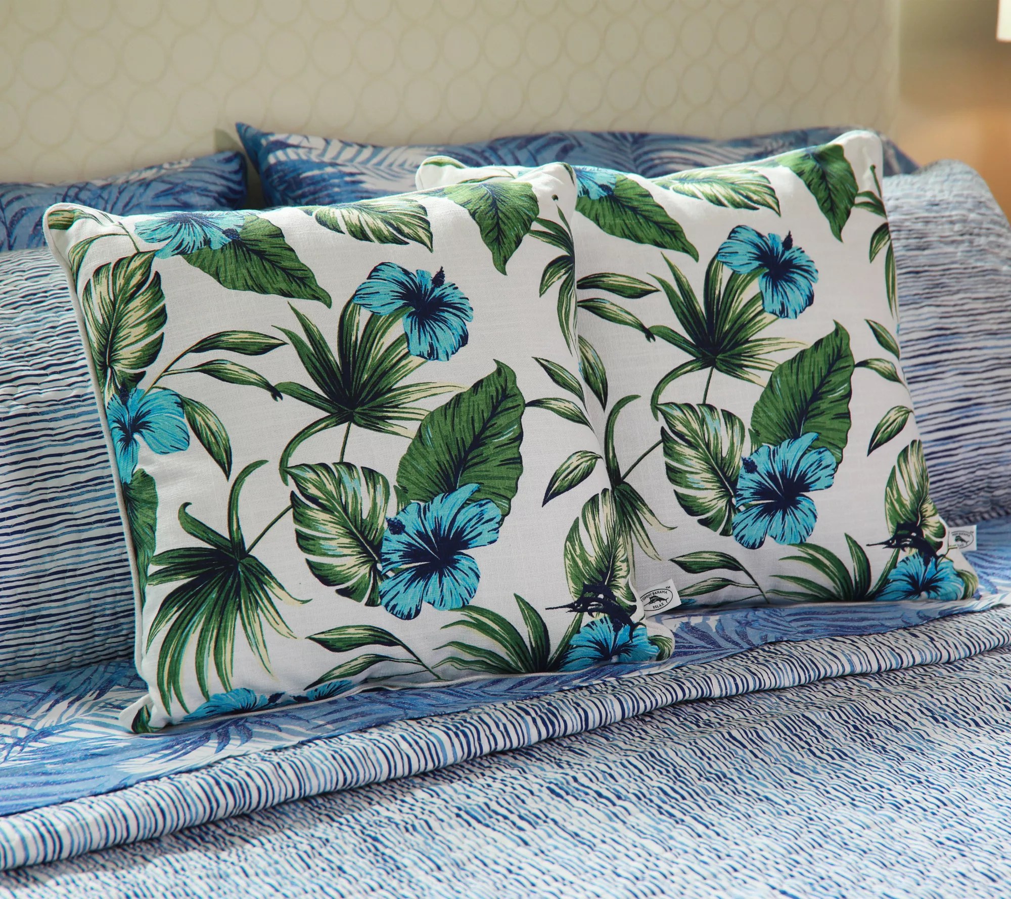 Tommy Bahama seat cushionsIndoor/outdoor seat cushions