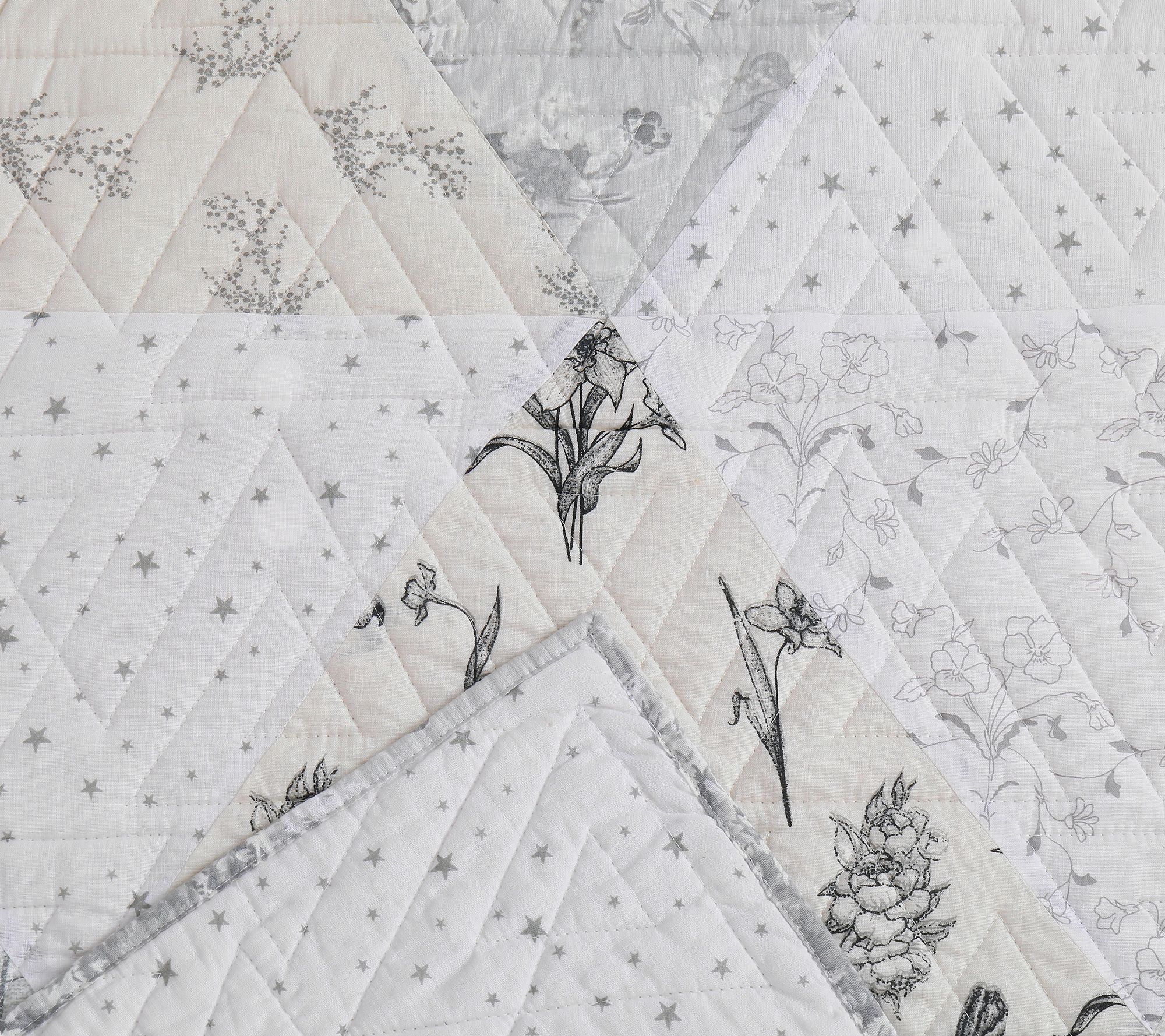 Cottage Classics Kamala Floral Cotton Twin XL Quilt Set