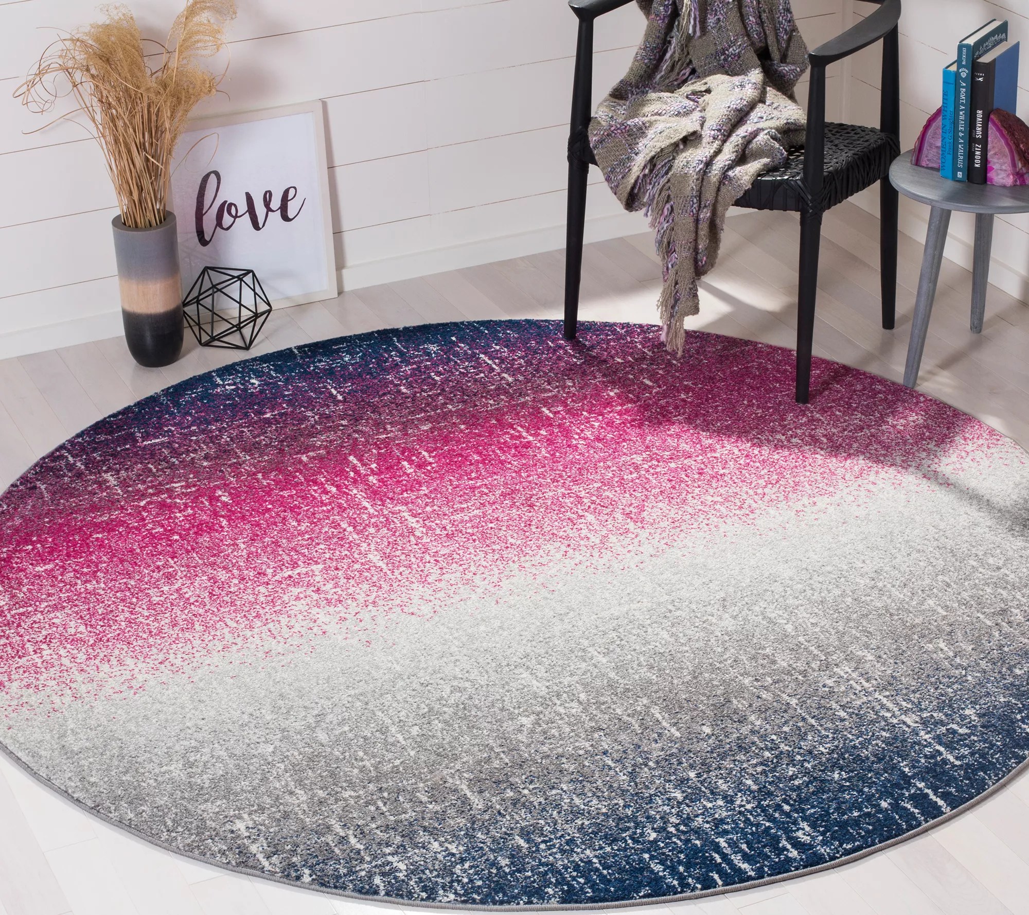 Madison 601 Collection 6'7" Round Rug